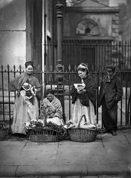 Covent Garden Flower Women, from ''Street Life in London'', 1877-78 (woodburytype)  od John Thomson