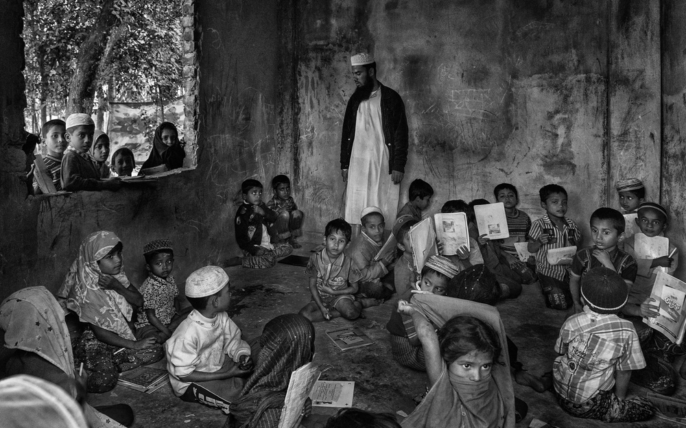 Fear at school - Bangladesh od Joxe Inazio Kuesta Garmendia