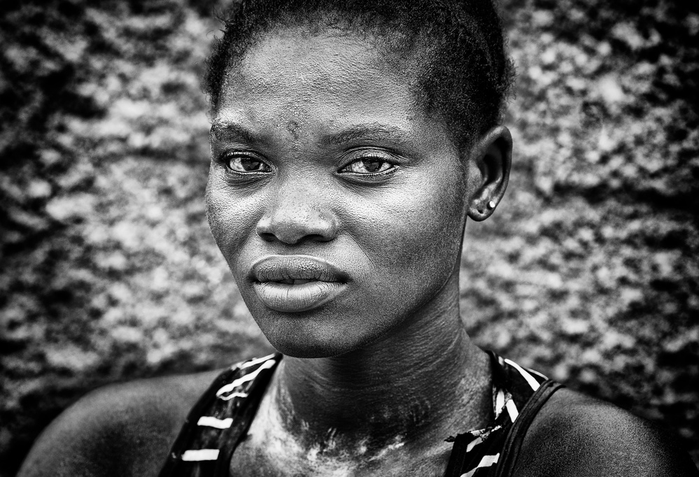 Woman from Benin. od Joxe Inazio Kuesta Garmendia