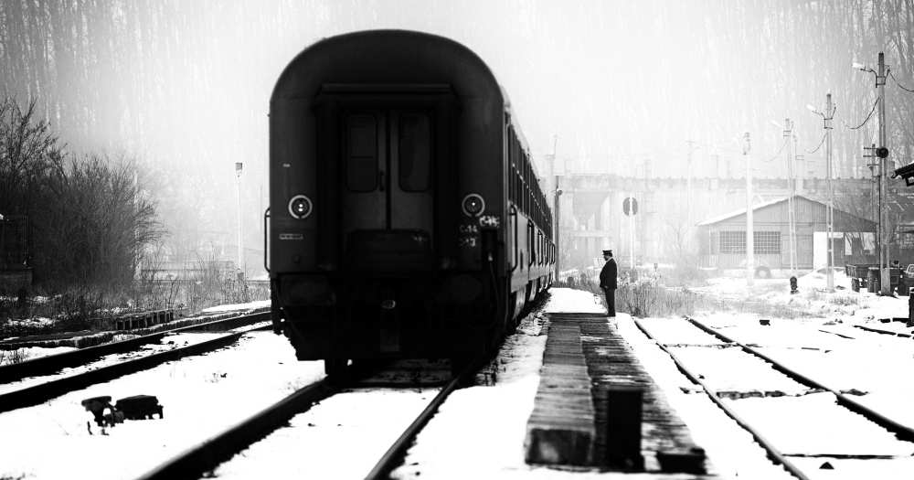 Railway station winter scene od Julien Oncete