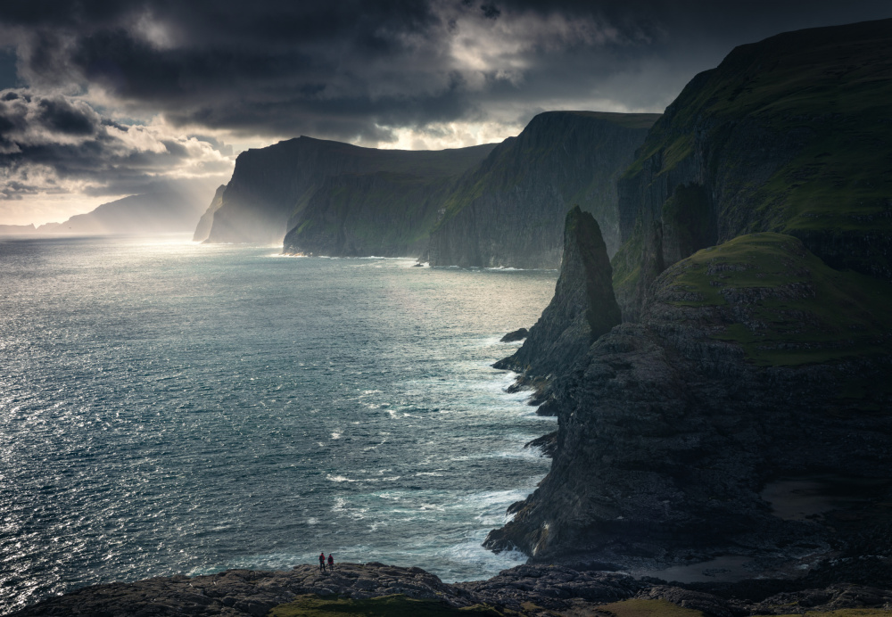 Faroese Cliffs od Karol Nienartowicz