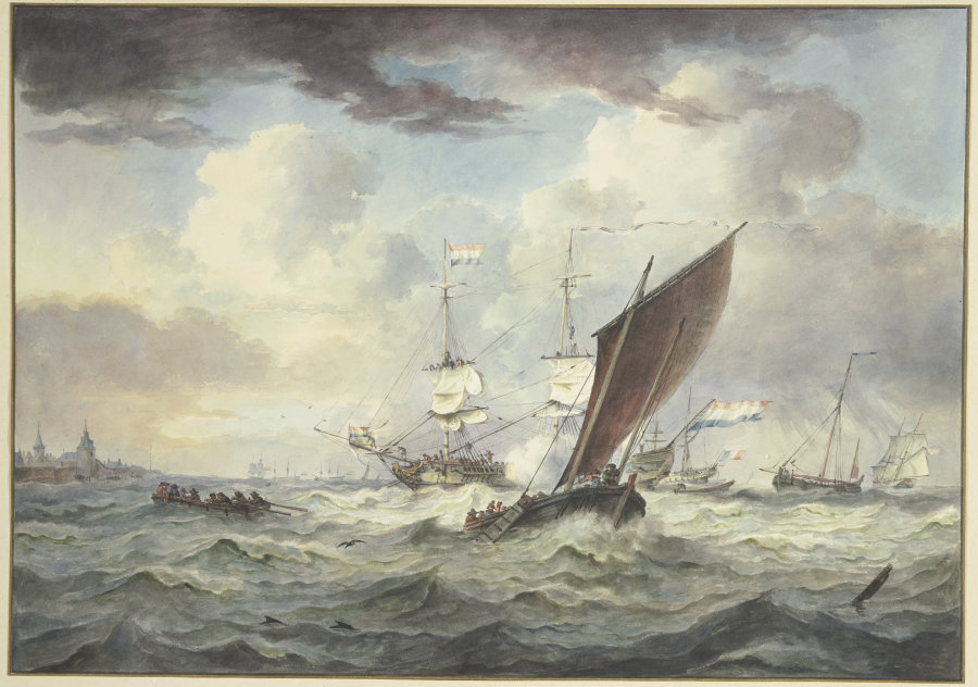 Stark bewegte See mit vielen Schiffen, ein großes Schiff lädt eine Kanone, davor ein Boot von vorne  od Leendert de Koningh