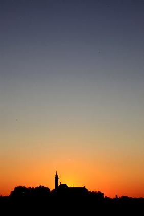 Sonnenuntergang über Kloster Andechs