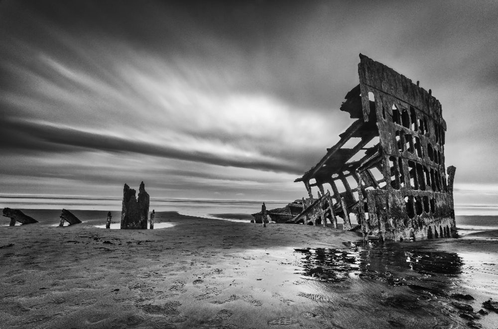 The Wreck of the Peter Iredale od Lydia Jacobs