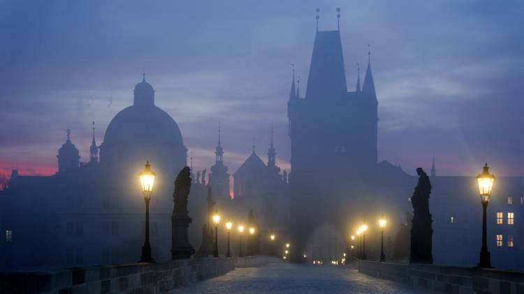 Prague is awakening od Marcel Rebro