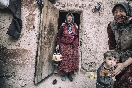 Tajik women / Darachtysurch settlement