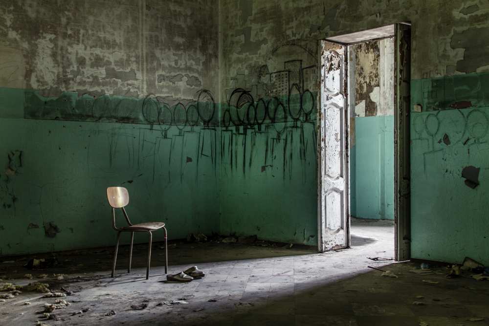 Empty crazy spaces od Marco Tagliarino