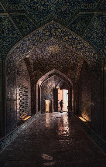 Inside the mosque of Esfahan