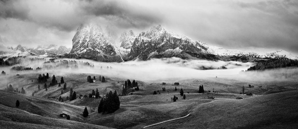 Foggy Dolomites od Marian Kuric