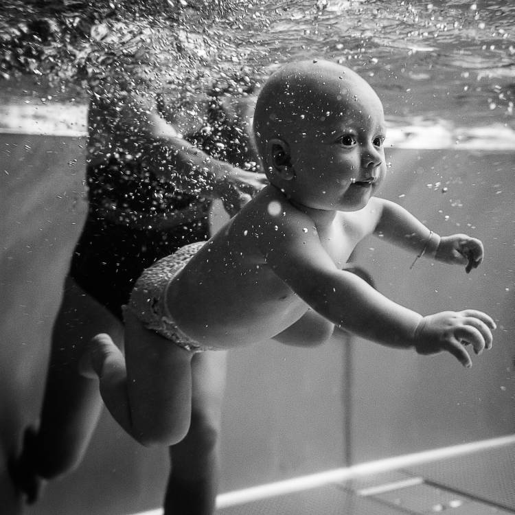 Underwater swimming od Martin Krystynek, QEP