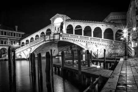 Most Rialto v Benátkách