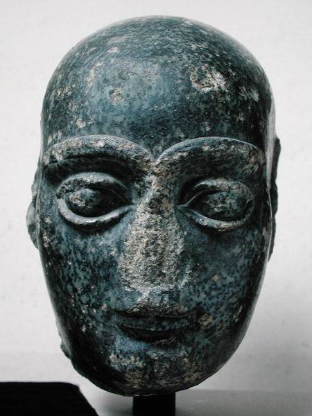 Head of a man, known as Gudea with a shaved head, from Telloh (Ancient Girsu) Neo-Sumerian od Mesopotamian