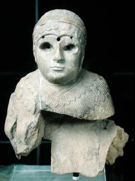 Statuette of a woman with shawl, Akkadian Period od Mesopotamian