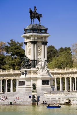 Madrid - Alfonso XII od Michael Kupke