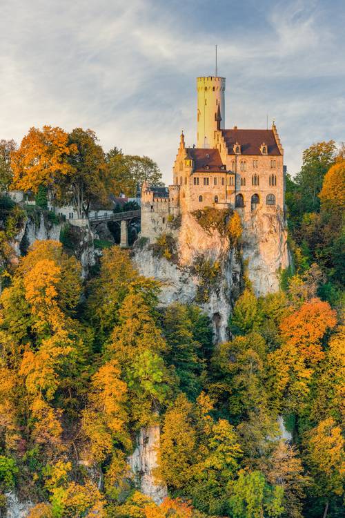 Schloss Lichtenstein im Herbst od Michael Valjak