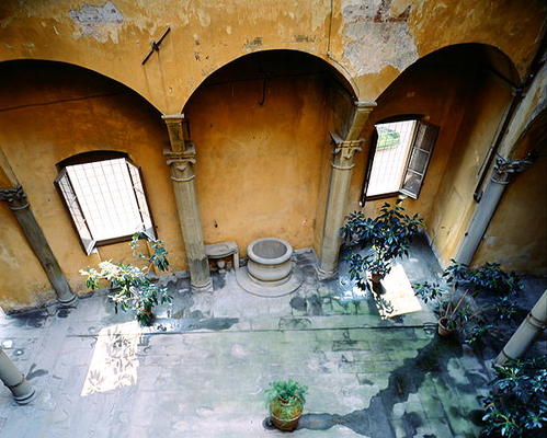 Interior Court, Villa Medicea di Careggi (photo) od Michelozzo  di Bartolommeo