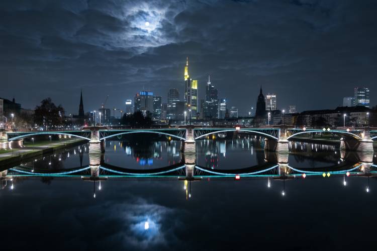 Frankfurt at Full Moon od Mike Match-Photo