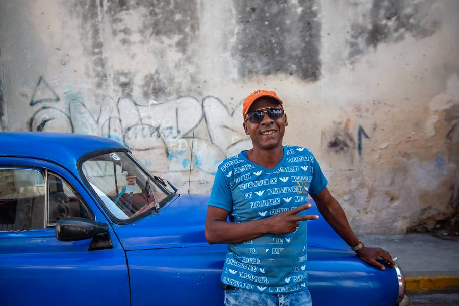 Blau in Blau in Havanna, Kuba od Miro May