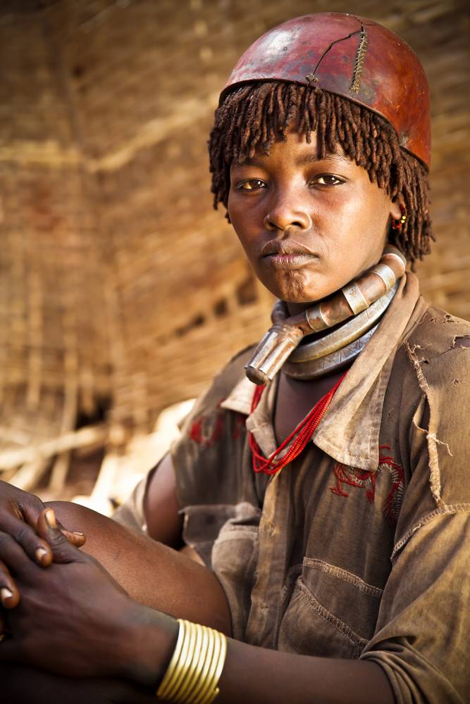Portrait einer Frau aus dem Hamer Stamm in Omo Valley, Äthiopien, Afrika od Miro May