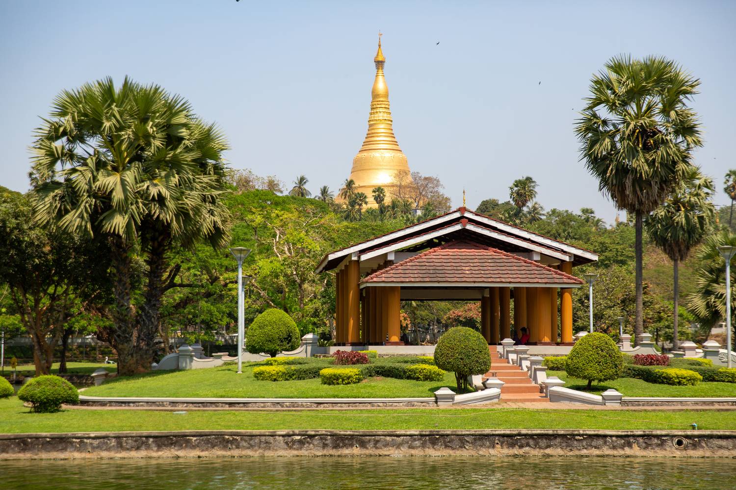 Shwedagon Pagode in Yangon (Rangun) Myanmar (Burma) od Miro May