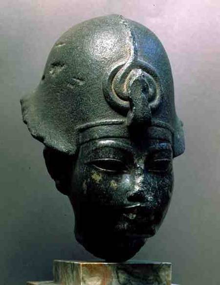 Head of Amenophis III od New Kingdom Egyptian