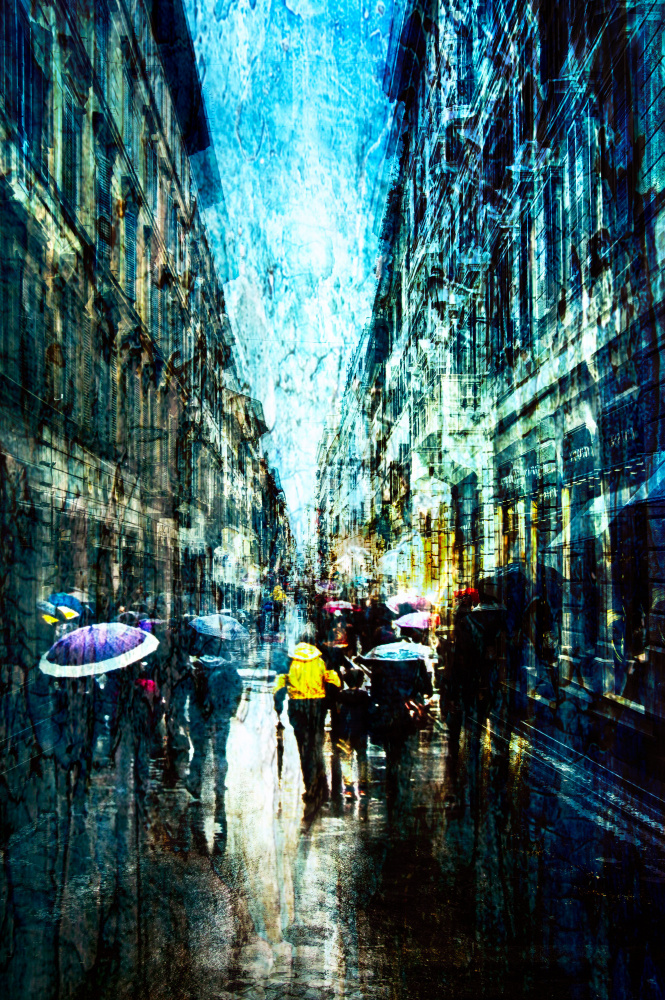 Umbrellas in the alley od Nicodemo Quaglia