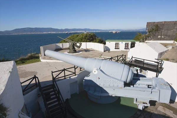 100 ton gun at Napier of Magdala Battery (photo)  od 
