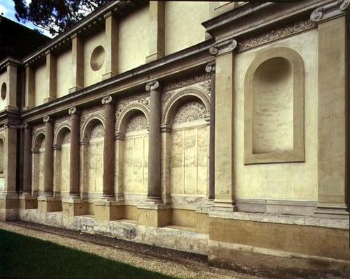 The first courtyard, detail of wall arcading, designed by Giorgio Vasari (1511-74) Giacomo Vignola ( od 