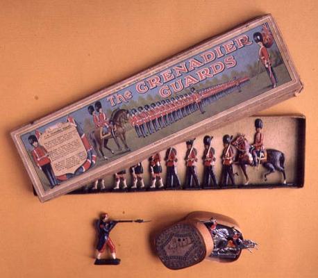 31:Box of tin soldiers by Brittain, 1890's od 