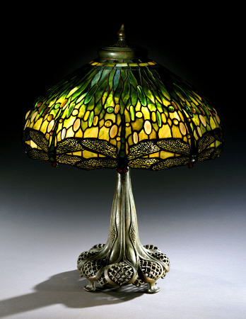 A ''Drophead Dragonfly'' Leaded Glass And Bronze Table Lamp od 