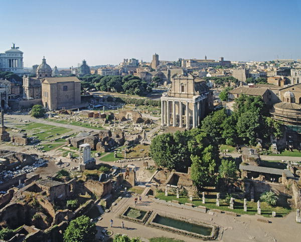 Aerial view of the Roman ruins (photo)  od 