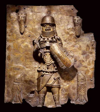 A Fine Benin Bronze Plaque In High Relief With A Warrior Chief, Full Length, In Elaborate Battle Dre od 
