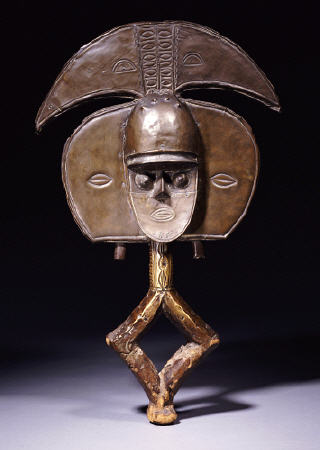 A Fine Kota Reliquary Figure, Mbulu Ngulu od 
