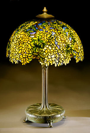 A Fine ''Laburnum'' Leaded Glass And Bronze Table Lamp od 