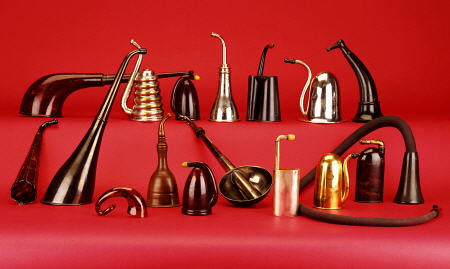 A Selection Of Ear Trumpets od 