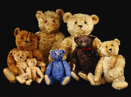 A Selection Of Teddy Bears od 
