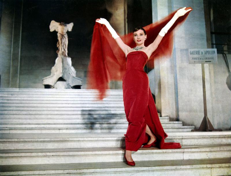 Audrey Hepburn on the Steps of the Louvre, in the film 'Funny Face' od 