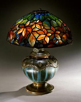 A Fine ''Woodbine'' Leaded Glass, Bronze And Blown Glass Table Lamp