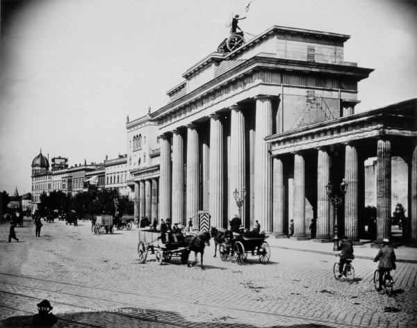 Berlin / Brandenburg Gate / Levy / 1900 od 