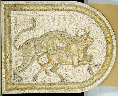 Byzantine Marble Mosaic Panel Depicting A Leopard Attacking A Bull od 