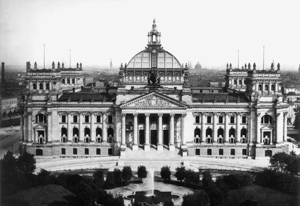 Berlin, Reichstag building/Photo Lévy od 