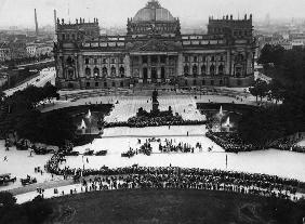The Reichstag from the Siegesaeule / 1912