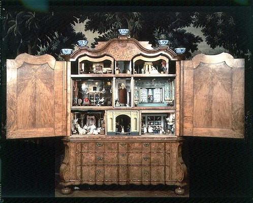 Doll's house cabinet made by Sara Ploos van Amstel (d.1760) 1743 (walnut veneer on oak) od 