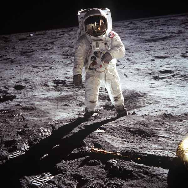 1st steps of human on Moon : American Astronaut Edwin Buzz Aldrinwalking on the moon during Apollo 1 od 