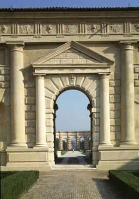 Entrance to the Loggia di Davide, looking from the Cortile D'Onore through the garden to the Exedra, od 