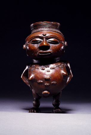Face On View Of A Wongo Cup Carved As A Female Standing Figure With Spherical Body od 