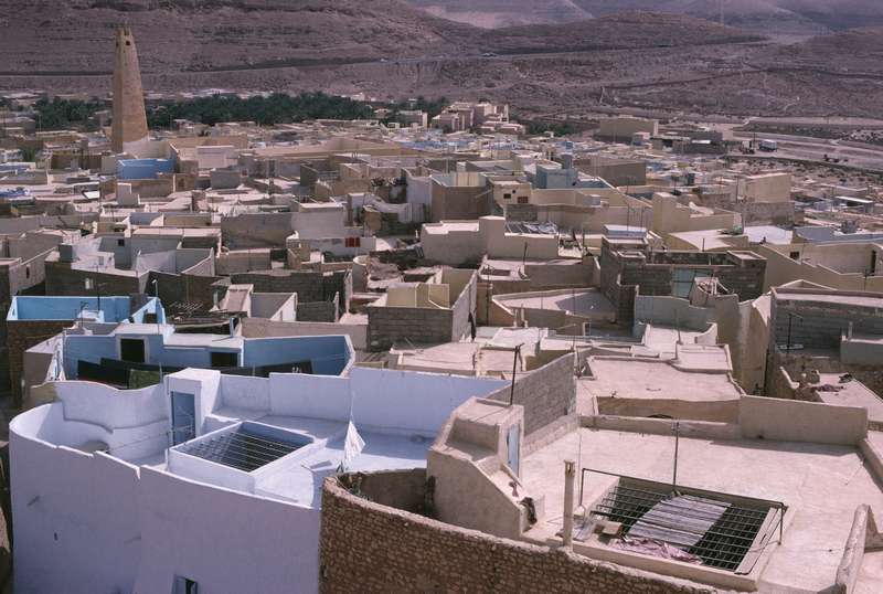 General View of the city (photo)  od 