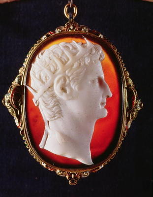 Marlborough Cameo of Caesar Augustus (63 BC-14 AD), c.54-68 AD (marble set in amber) od 
