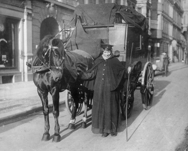 Postwoman / Berlin / World War I od 
