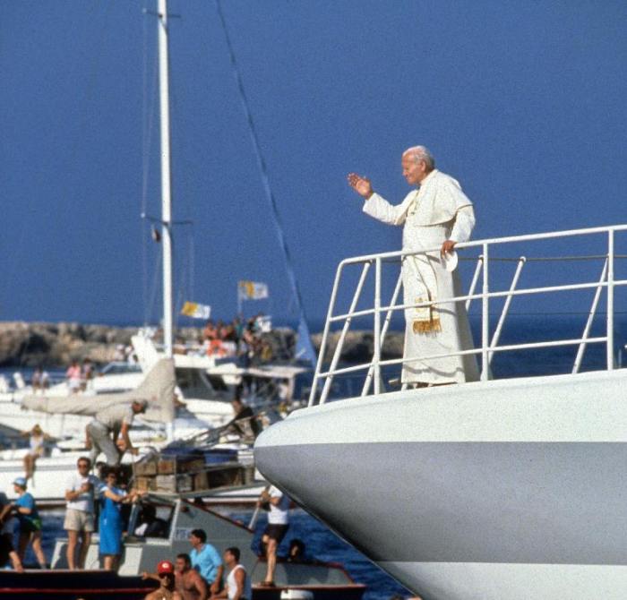 Pope John Paul II during travel in USA od 
